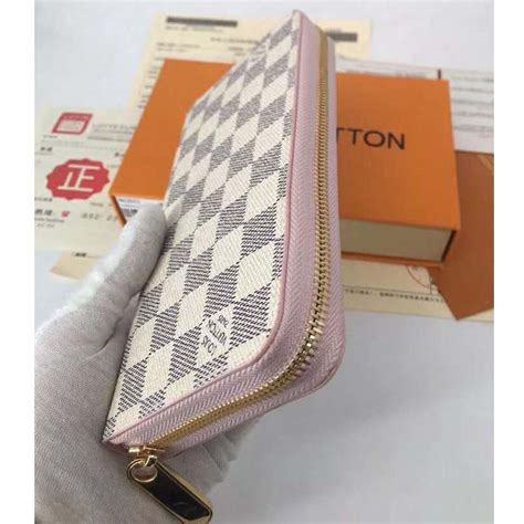 louis vuitton damier wallet interior